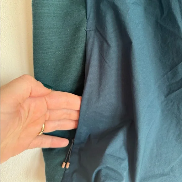 REI COop Hooded Vest - Picture 2 of 6